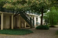 Résidence Chlorophylle Hotels in Bagneux