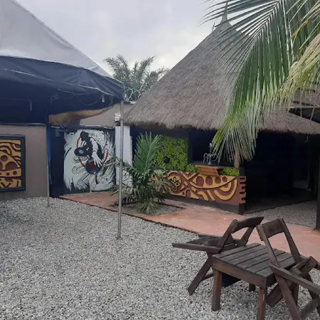 De Nelcom Resorts
