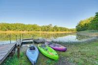 Lake Access & Dock: Remote Mio-area Cottage - 3 étoiles