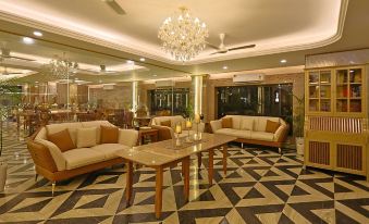 FlxHo Horizon One - Luxury Hotel & Residences Golf Course Road, 2 Min from 42-43 Metro Station