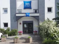 Ibis Budget Versailles Château Saint-Cyr Hotels near CAPS