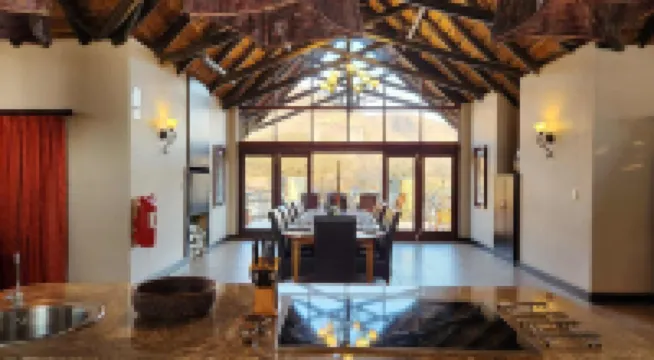 莫羅科洛遊獵旅館 蘭斯堡酒店