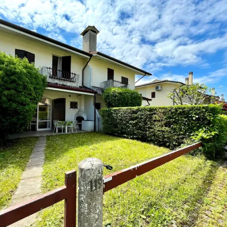 Relax in a Villa with Private Garden