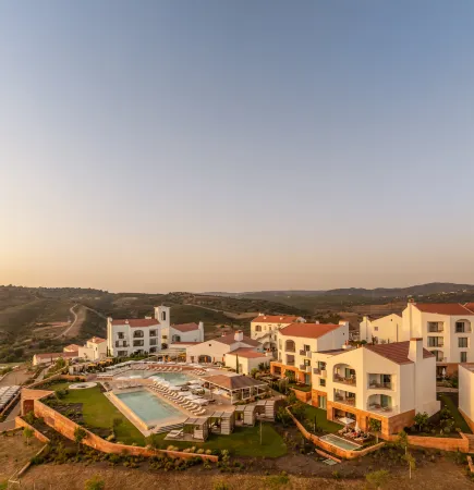 Viceroy at Ombria Algarve Отели в г. Сан-Клементе