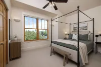Cascade Cottage Stay for 6 - balcony