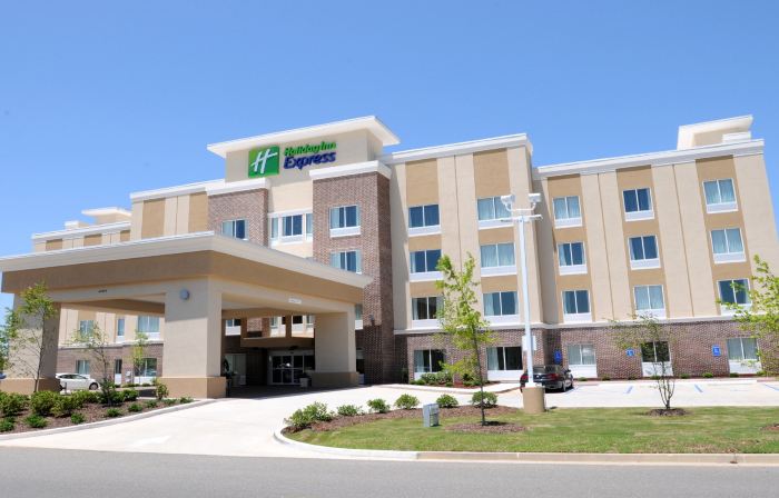 Holiday Inn Express COVINGTON-MADISONVILLE by IHG