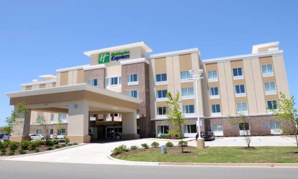 Holiday Inn Express Covington-Madisonville by IHG