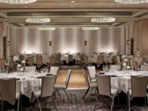 Rochester Airport Marriott Hotels in Greece