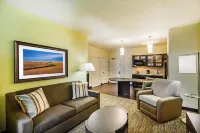 Candlewood Suites Lenexa - Overland Park Area Hotels in Lenexa