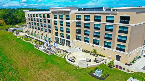Holiday Inn Express & Suites ELIZABETHTOWN NORTH by IHG