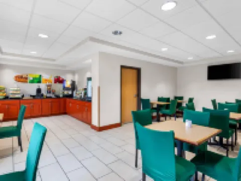 洲際 I94 號附近凱藝酒店 貝林縣酒店