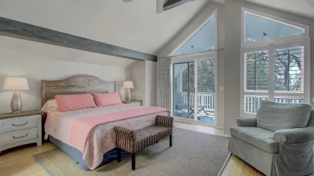 3704 Cameron by AvantStay Pool Bar Multiple Balconies