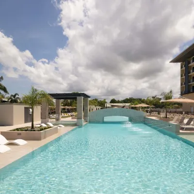 Novotel Darwin Airport Hotels near Parap