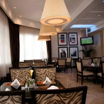 Hotel Casa Veranda Guatemala Отели рядом с достопримечательностью «Рельефная карта Гватемалы»