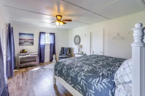 Cozy Greenwich Vacation Rental w/ Fire Pit - С парковкой