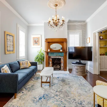 Historic Savannah Home with Private Hot Tub