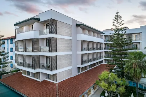 Trendy Side Beach Hotel