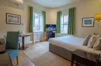 카운티 호텔 첼름스퍼드