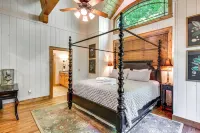 Luxe Trillium Home w/ Fire Pit, 5 Mi to Cashiers - WiFi
