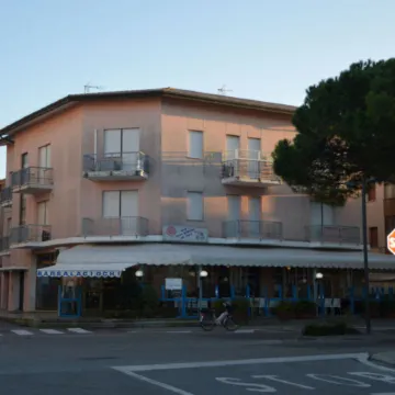 Homely Flat Close to the Beach