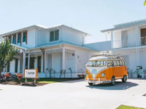 Bounce Noosa Hotels in Noosaville