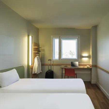 Ibis Budget Malaga Aeropuerto Avenida Velazquez