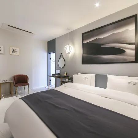Stay-Inn Hotel