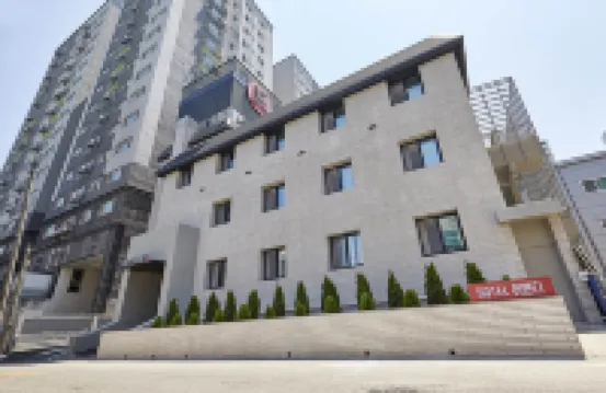 Yongin Hotel Pretty Petit 加勒比海湾附近的飯店