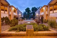 Best Western Plus Plaza Hotel