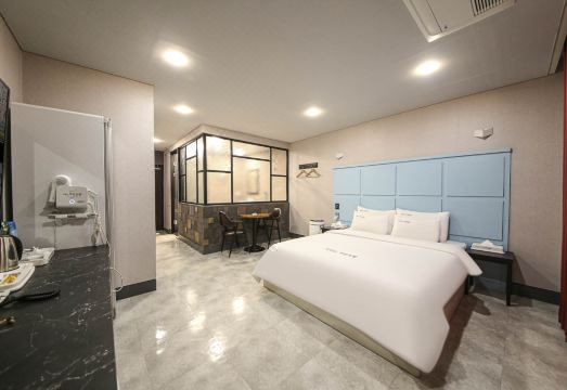 논산 고무신 무인호텔