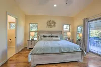 Chic Ranch-Style Home on 33-Acre Walnut Ranch - 3-Star