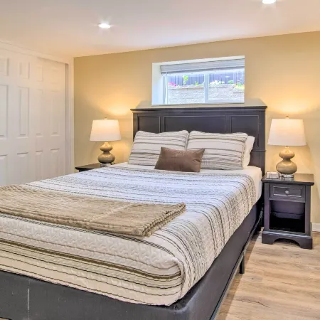 Cozy North Bend Getaway in Walkable Location!