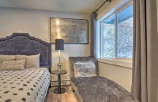 Modern Anchorage Getaway, Steps from Coastal Trail