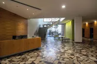 BT Homes - Avenida Colon - Departamentos en Centro a Metros del Mar & la Playa - 2-Star