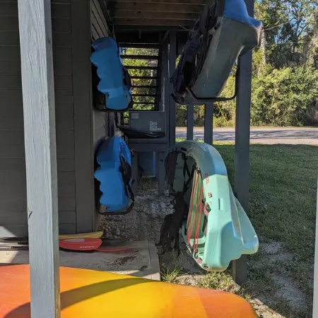 Mermaids Hideaway on the banks of beautiful waterways