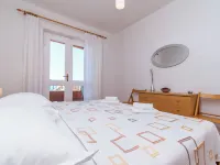 Apartments Kunac Hotels in Podgora