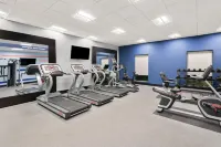 Hampton Inn & Suites Pensacola/I-10 Pine Forest Road - Pet friendly