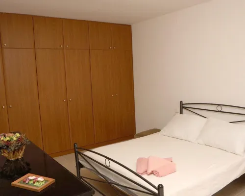 Nikolaou Apartments Upper Floor Ξενοδοχεία στην πόλη Κεραμίδι