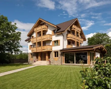 ザラ シャレー ブランのホテル