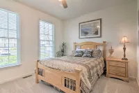4 Mi to Bethany Beach: Sunny Escape w/ Porches! - 3 estrellas