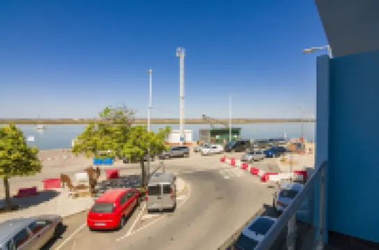 River-view Apartment in Ayamonte