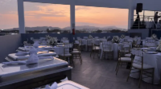 โรงแรม ปูเอร์โต พาซิฟิโก้ กวยาคิล แอร์พอร์ต โรงแรมในกวายากิล