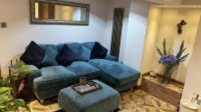 Wonky 2 A Cosy Hideaway in the Heart of Cheshire