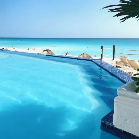 OvaCancun Apartments