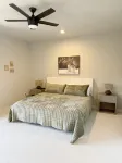 2BR 2.5 Downtown Oasis Full Kitchen, Pet Friendly, Close to Silos Food Hall