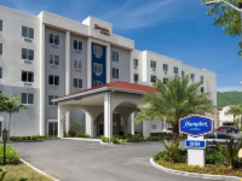 Hampton by Hilton St. Thomas Hotels near Christmas Cove