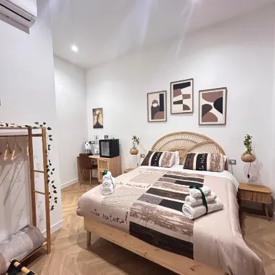 Di Fiore Guesthouse Отели рядом с достопримечательностью «Церковь Сан-Грегорио-Армено»