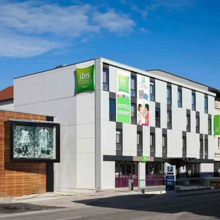 Ibis Styles Montbéliard Centre Velotte