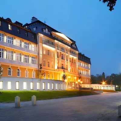 Harvey Spa Hotel Hotels near Amerika
