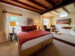 Old Taos Guesthouse B&B